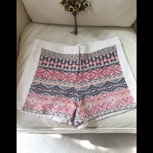 COPY - BOUTIQUE SHORTS MADE BY DESIGNER QUINN, SIZE S